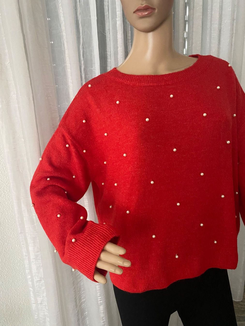 H&M Pullover & Sweatshirts: MUST HAVE - stylische Pullover mit Perlen, rot, L – Neu und originalverpackt aus Winkel von ferrari2022
