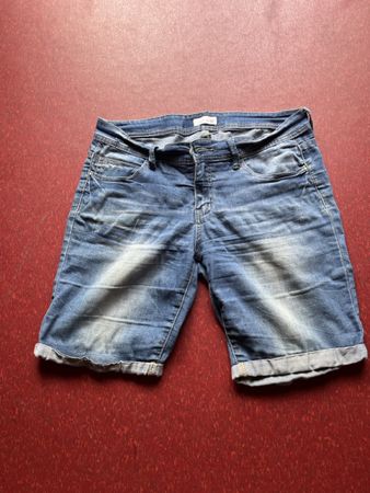 Jeansshorts Chicorée Grösse M Damen Denim guter Zustand