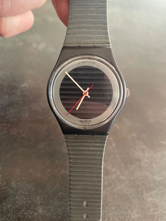 Montre Vintage Duward Aquastar Quartz Acier - Modèle 23047.2 Des Années 80, Fabrication Suisse, Neuve Avec étiquettes