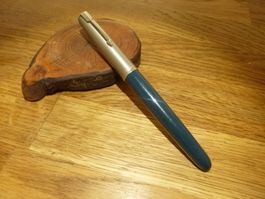 Antiker Parker 51 Füllfederhalter/ M Feder Golden
