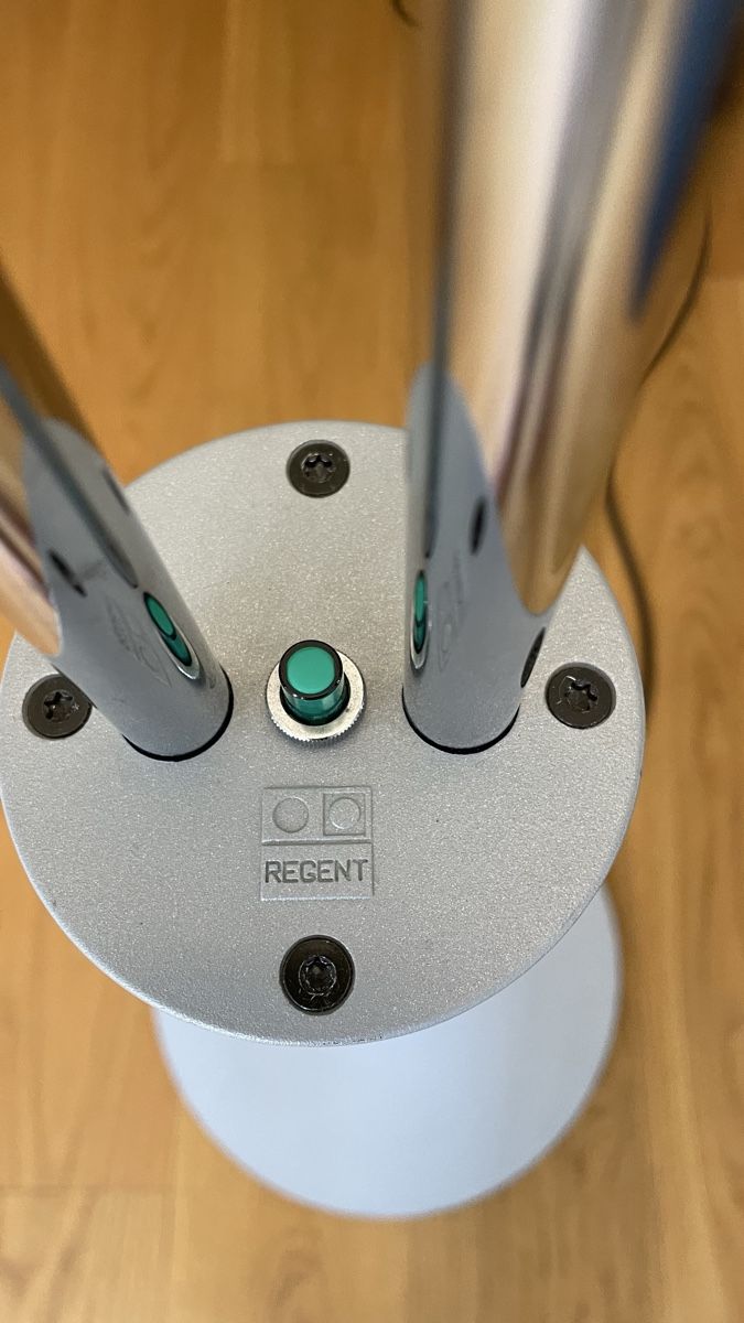 Regent Lampade: Regent-Stehlampe mit Bewegungssensor – Usato da Igis venduto da swyssair01 1