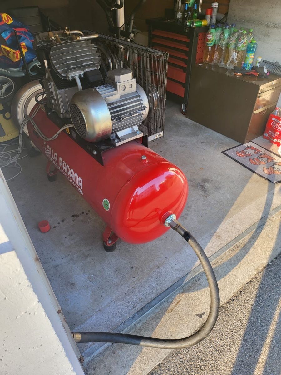 Kompressoren: Kompressor 2 Zylinder 400V – Gebraucht aus Münchwilen TG von wiolusia2 1