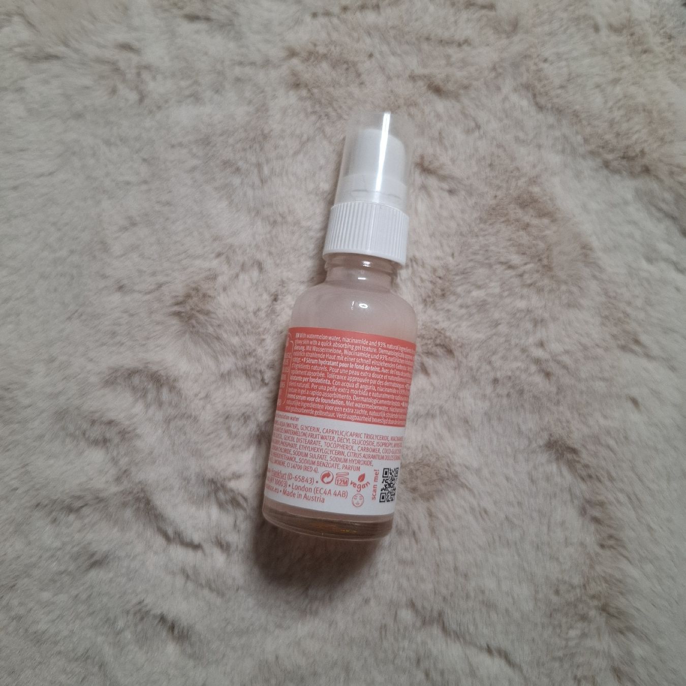Make-up: Essence Watermelon Glow Serum Primer – Gebraucht aus Pully von ssh_jym6 1