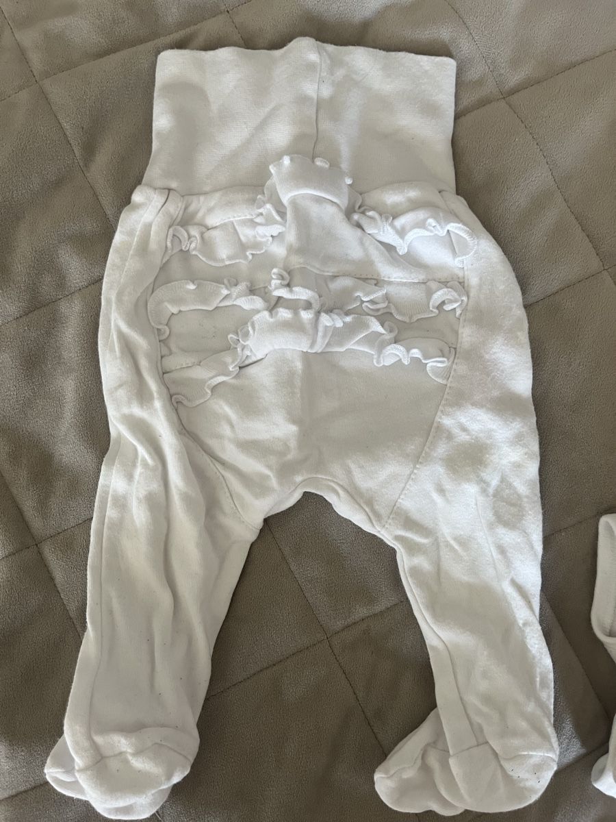 Lotti di vestiti: Baby Basics 0-3 Mo – Usato da Zürich venduto da torokbalint84 3