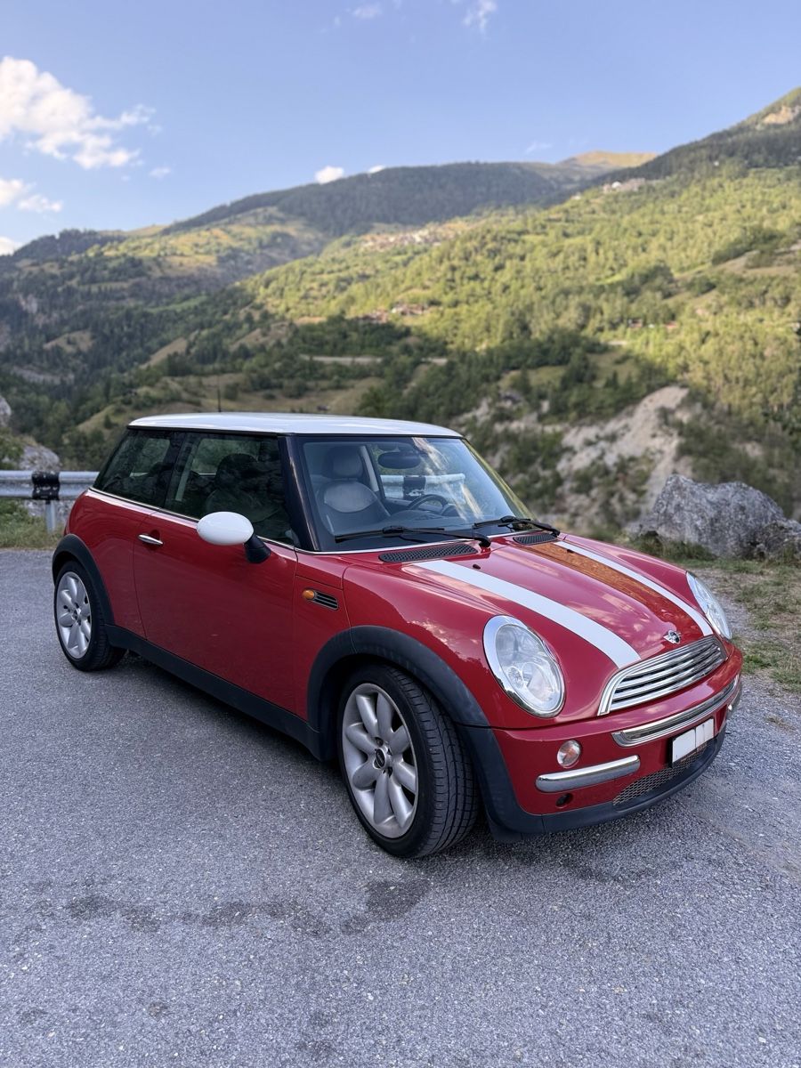 Mini Autos: Mini Cooper 1.6 frisch MFK  – D'occasion à Susten par Carlos_Sousa_89
