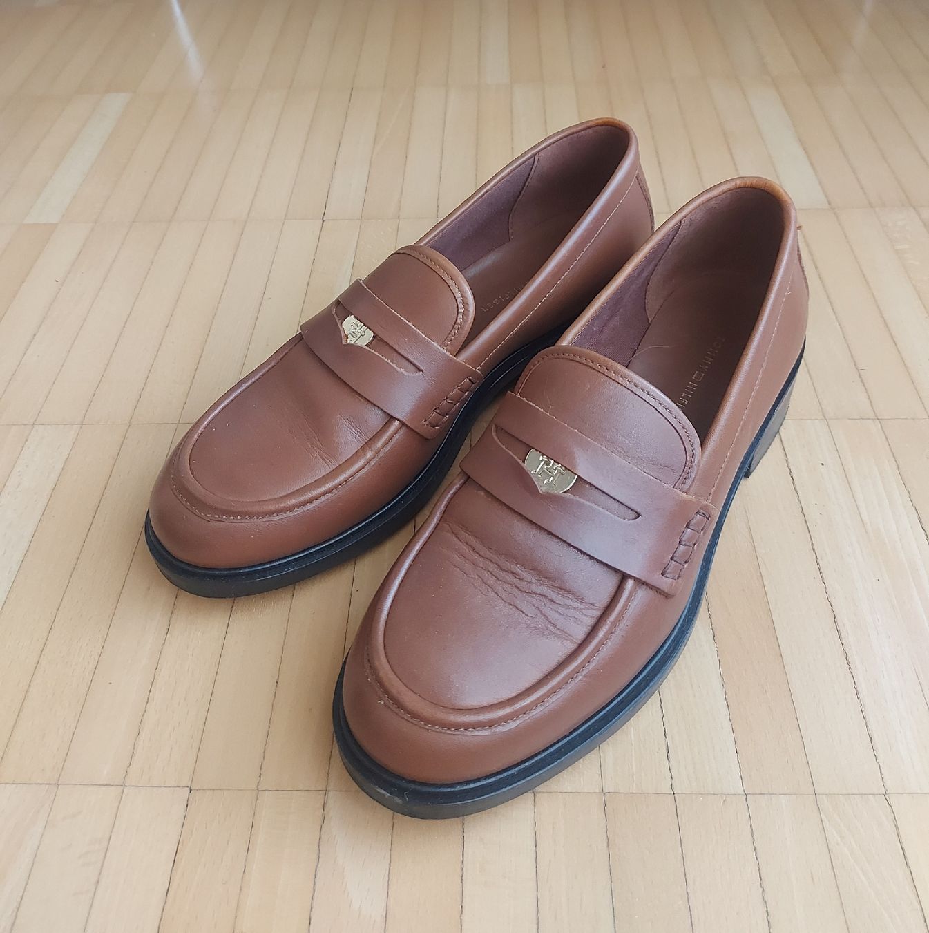 Tommy Hilfiger Scarpe da donna: Loafers, Tommy Hilfiger, braun, Gr 39 – Usato da Oberengstringen venduto da PaolaDe 1