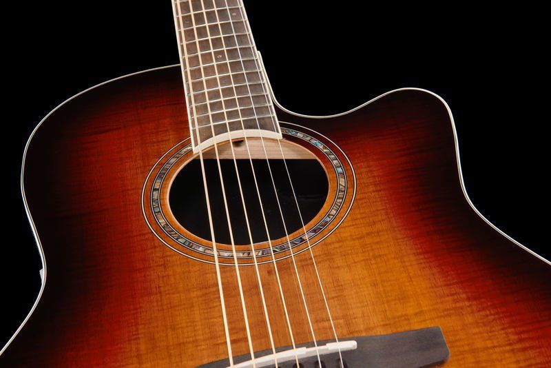 Strumenti musicali: Gitarre Ovation – Usato da Bellmund venduto da Nussmusic 4