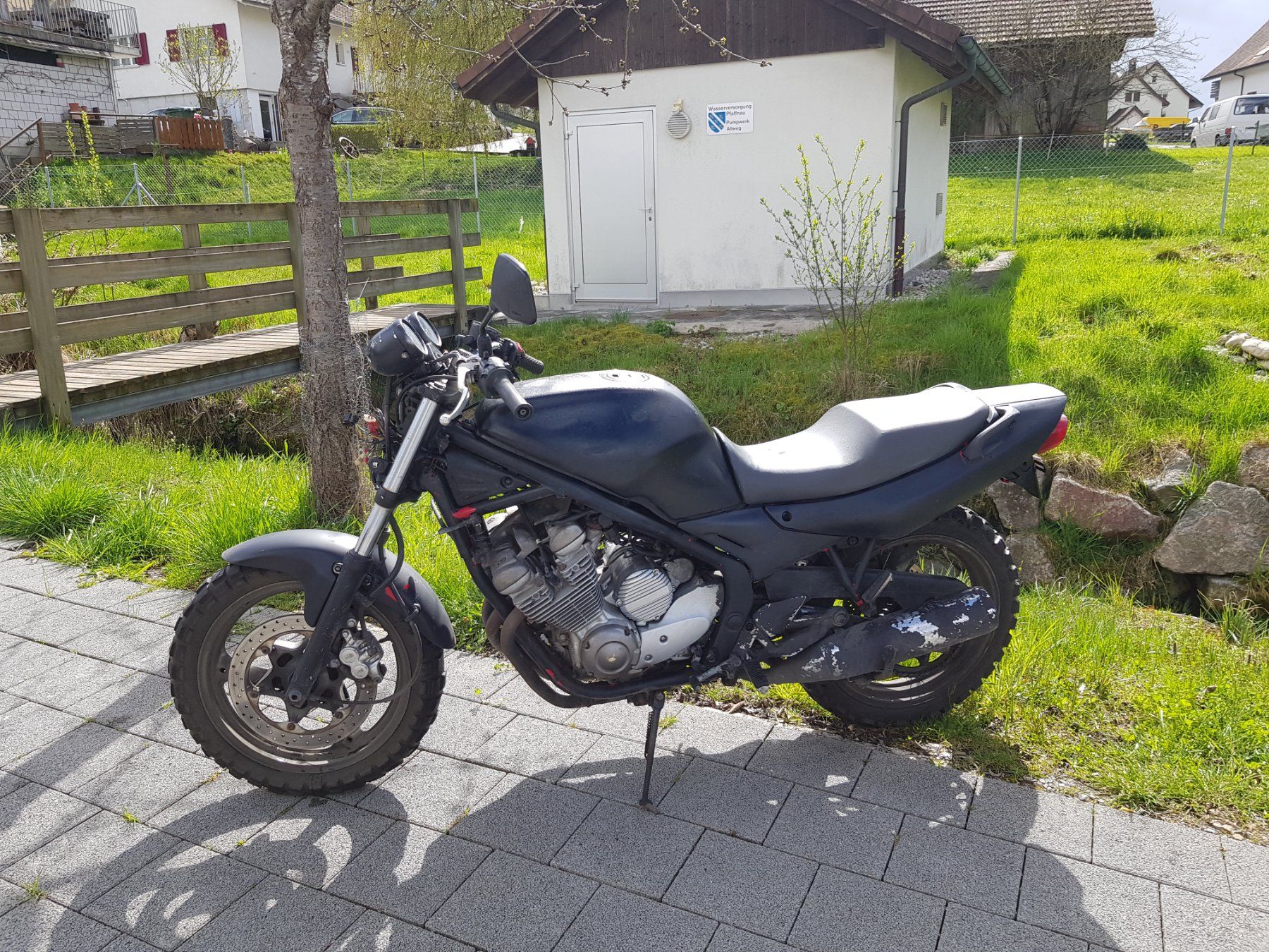 Yamaha Strasse: Yamaha XJ600N – Gebraucht aus Langnau b. Reiden von  1