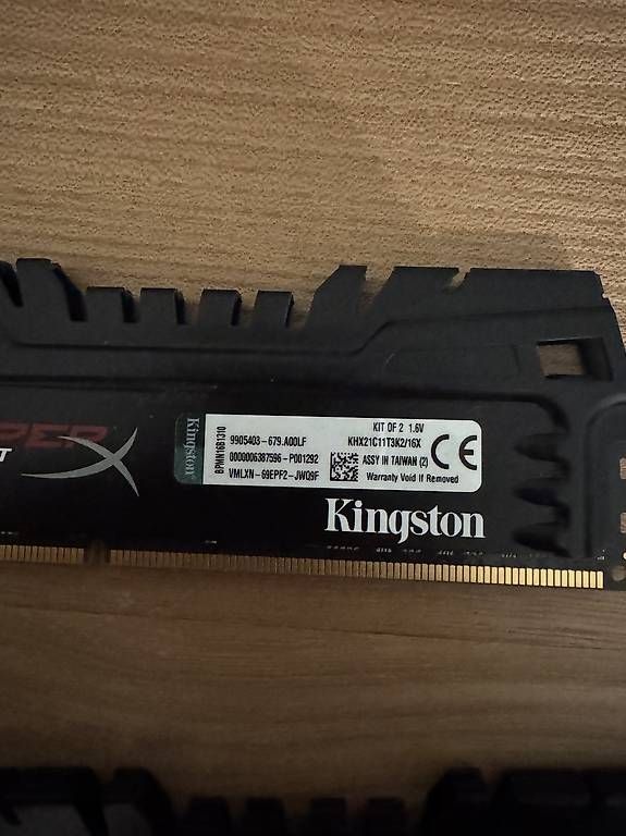 Memoria / RAM: Kingston HyperX 16GB Ram – Usato da Grenchen venduto da Strassenschild_9 1