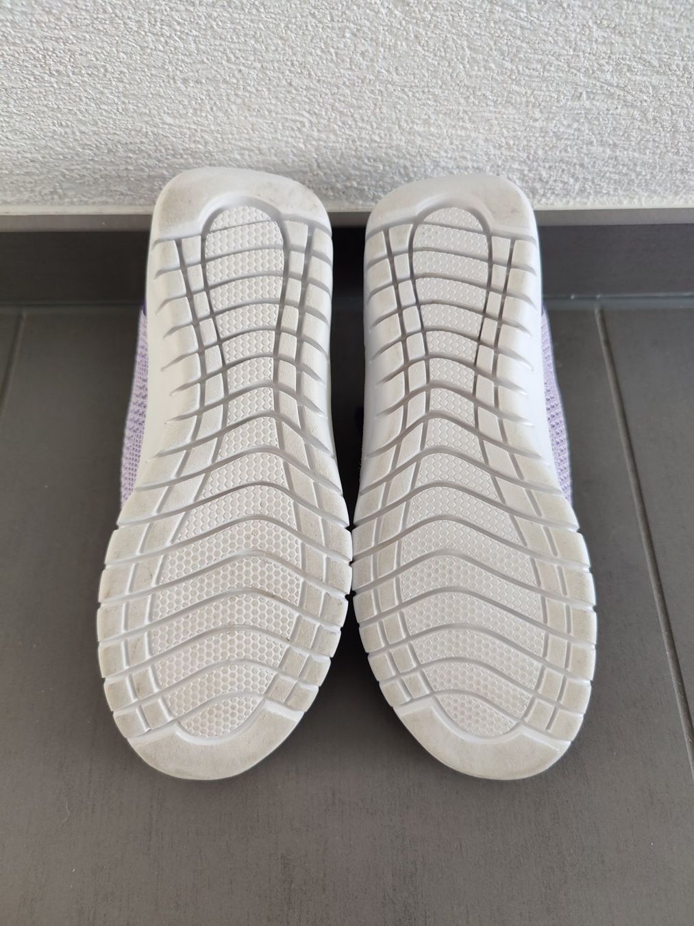 Lidl Scarpe per ragazze: Pepperts Sneakers Gr. 33, Lila – Usato da Oberglatt ZH venduto da COiNCiDENT 3