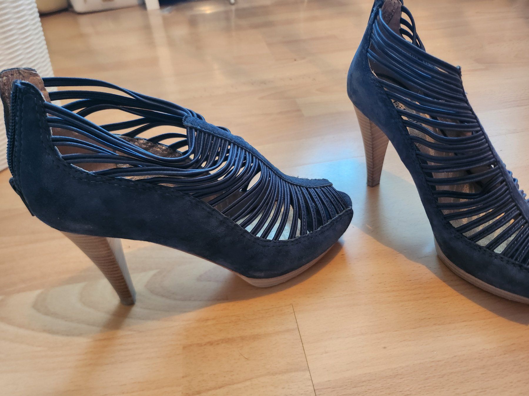 Scarpe da donna: Highheels – Usato da Kefikon TG venduto da Livline 1