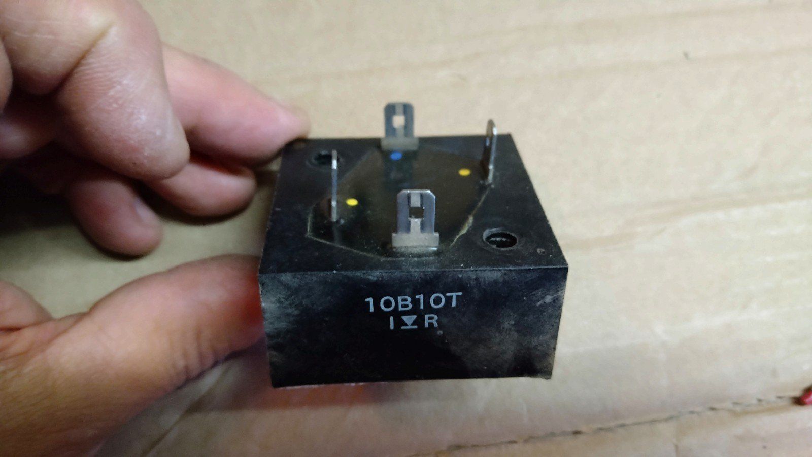 Elektronikbauteile: Gleichrichter – Defekt aus Gelterkinden von martinom 1