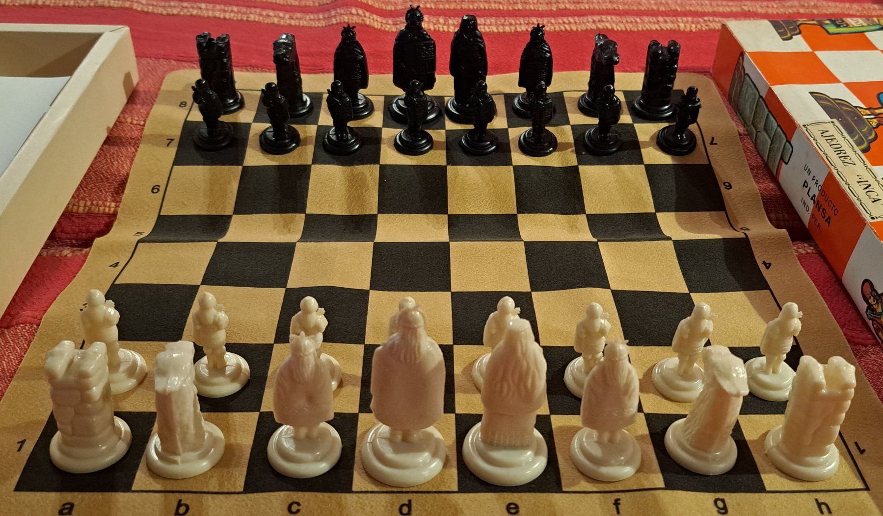 Jeux: Schachspiel Inka Figuren – D'occasion à Schlieren par Rcaliforni