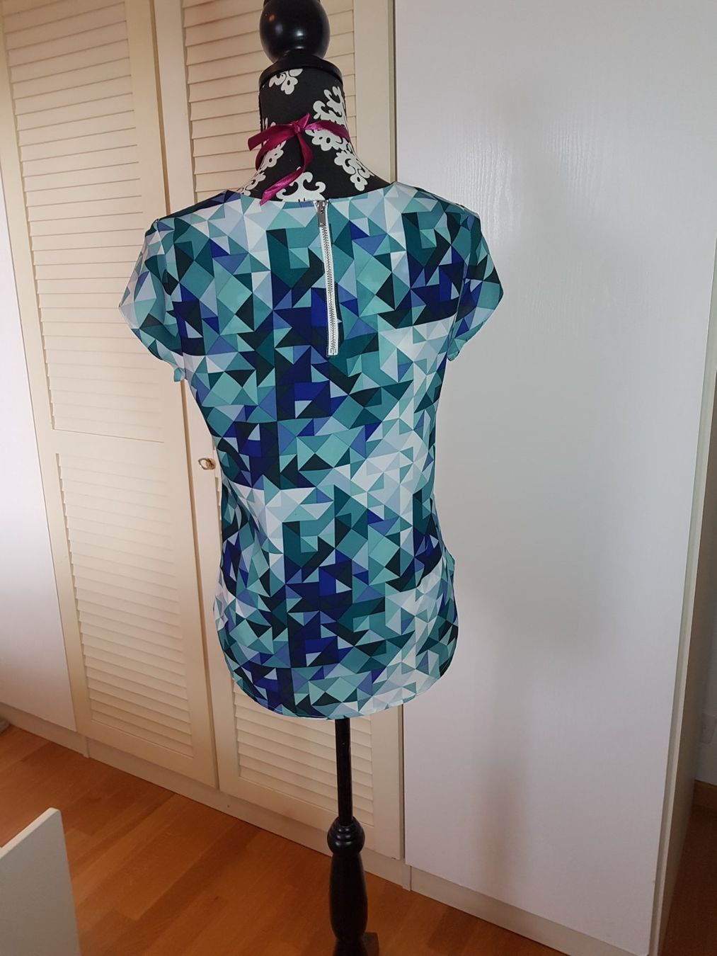 H&M T-shirt: T-Shirt von H&M, multicolor, Gr. 36 – Usato da Buchs ZH venduto da osterhase57 1