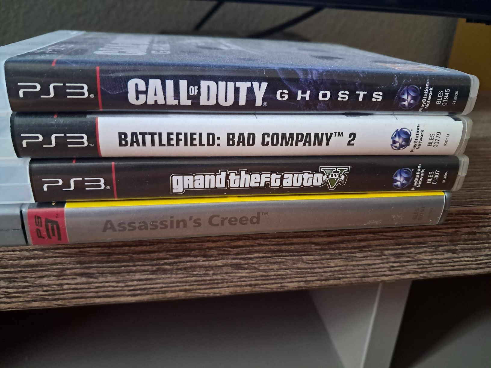 Console: PS3 Console Bundle con Giochi e Controller Blu – Usato da Zürich venduto da alb_zj5r 2