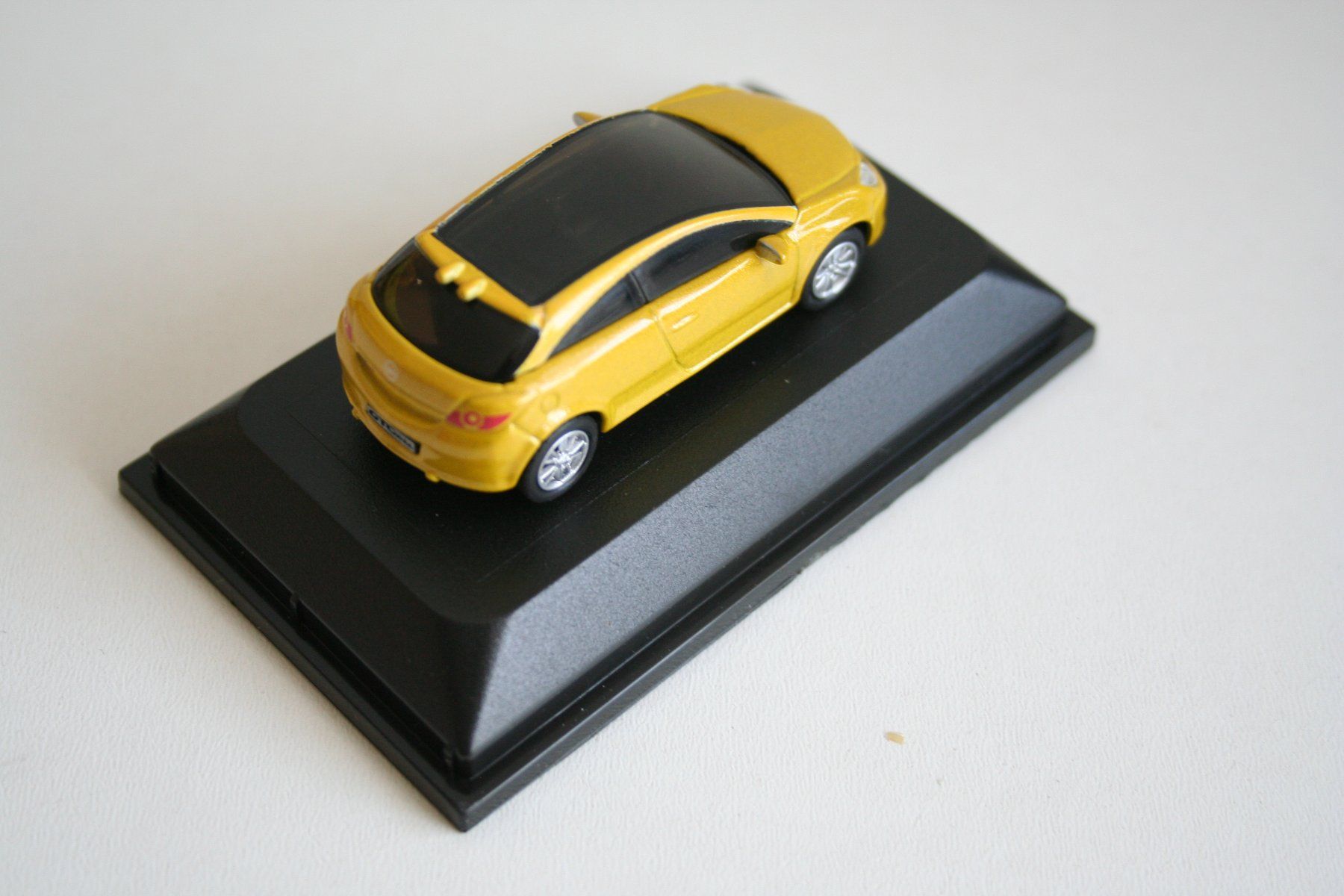 Siku Modellini d'auto: 3 Siku Opel Modellauto, Junior Line, mit OVP – Nuovo e nell'imballaggio originale da Bern venduto da ascona43 6