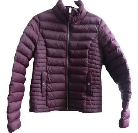 Gr. 34 36 ABERCROMBIE + FITCH Daunenjacke bordeau