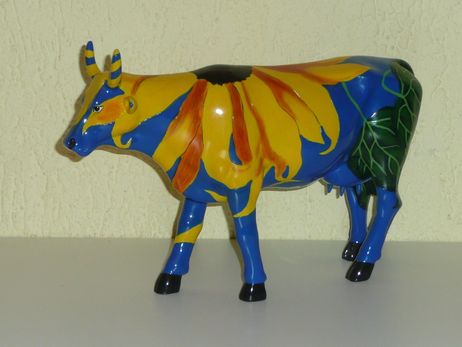Statuette: Künstler " Kuh " 1,54 Kg – Nuovo (secondo la descrizione) da Kriens venduto da Taurus12 1