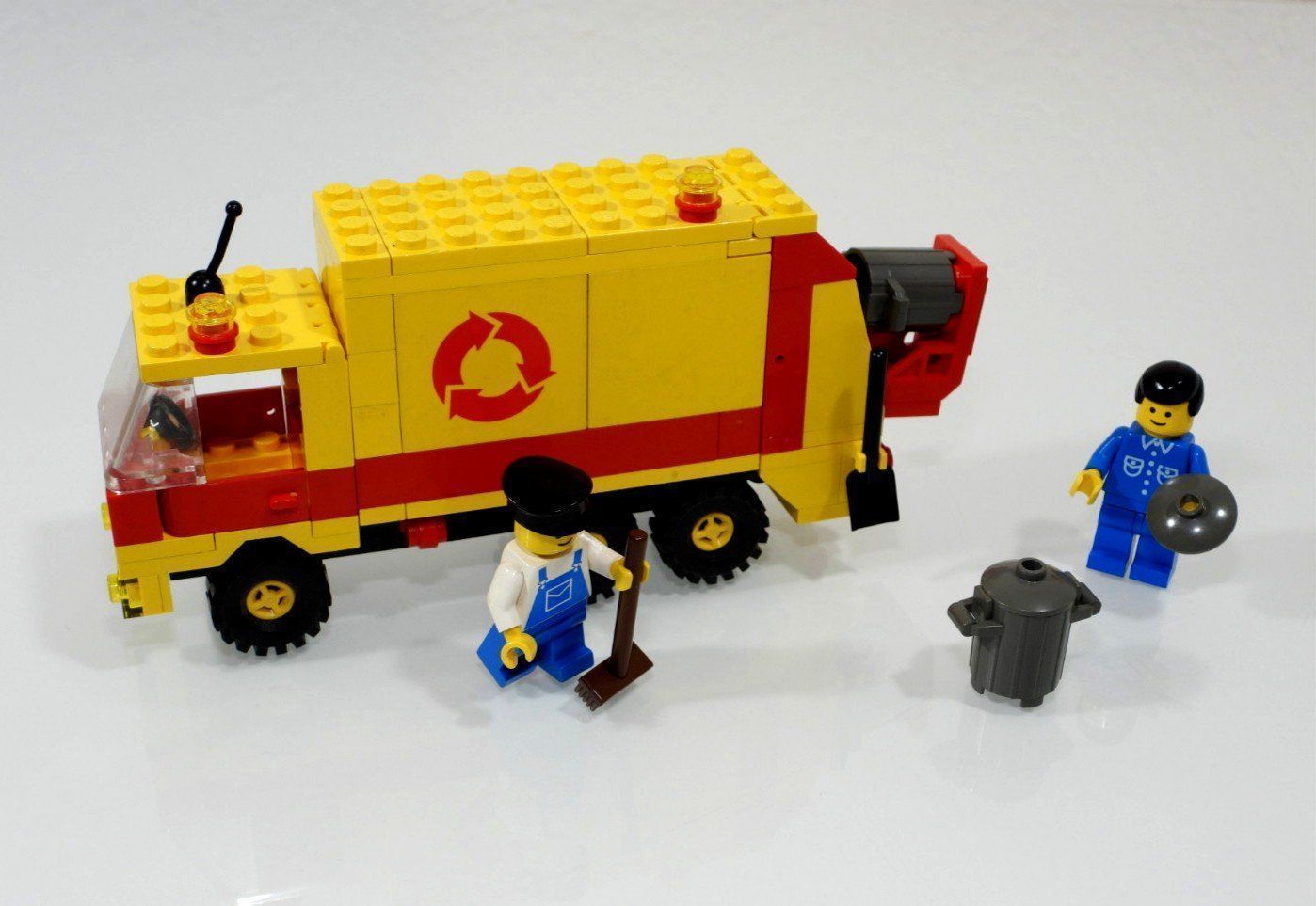 Lego Baukästen: LEGO LEGOLAND 6693 MÜLLABFUHR LASTWAGEN – Gebraucht aus Turbenthal von Ddanuh 6