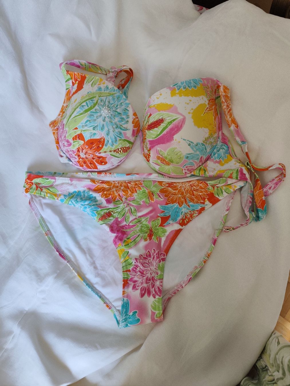 Maillots de bain & Bikinis: Bikini bunt floral gemustert Grösse M – D'occasion à Zürich par sahleb