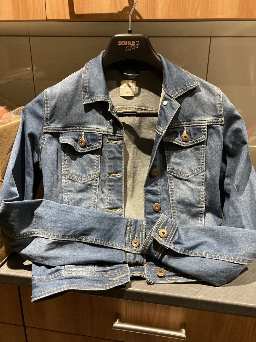 Jacken: Jeansjacke blau XS Chicorée – Gebraucht aus Buttisholz von Bellabusi 1
