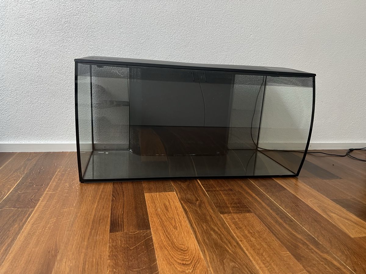 Fluval Aquarium: Aquarium Fluval mit Zubehör gebraucht – Gebraucht aus Montlingen von lis_jpf5