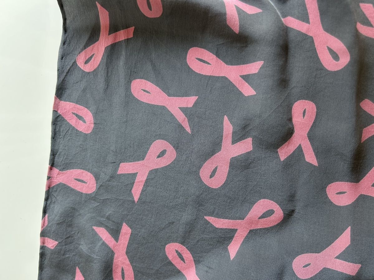 Foulards, Tücher & Schals: Silk Scarf grey pink ribbon pattern 100% silk – Neu (gemäss Beschreibung) aus Saland von ele_vc96 1