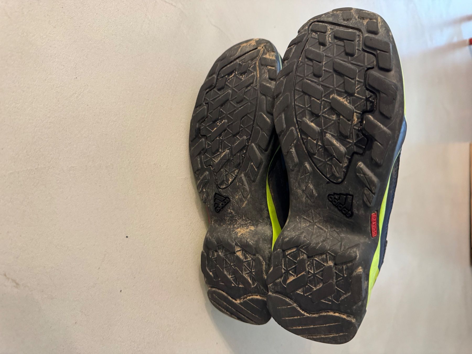 Adidas Schuhe für Jungen: Trekkingschuhe Adidas Terrex, 35 – Gebraucht aus Siebnen von Nulu12 3
