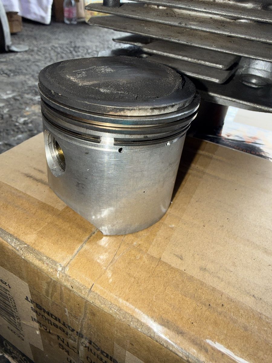 MV Agusta Alle Motorradersatzteile: Piston cylindre Mv Agusta – Gebraucht aus Bouveret von vit_br9v 3