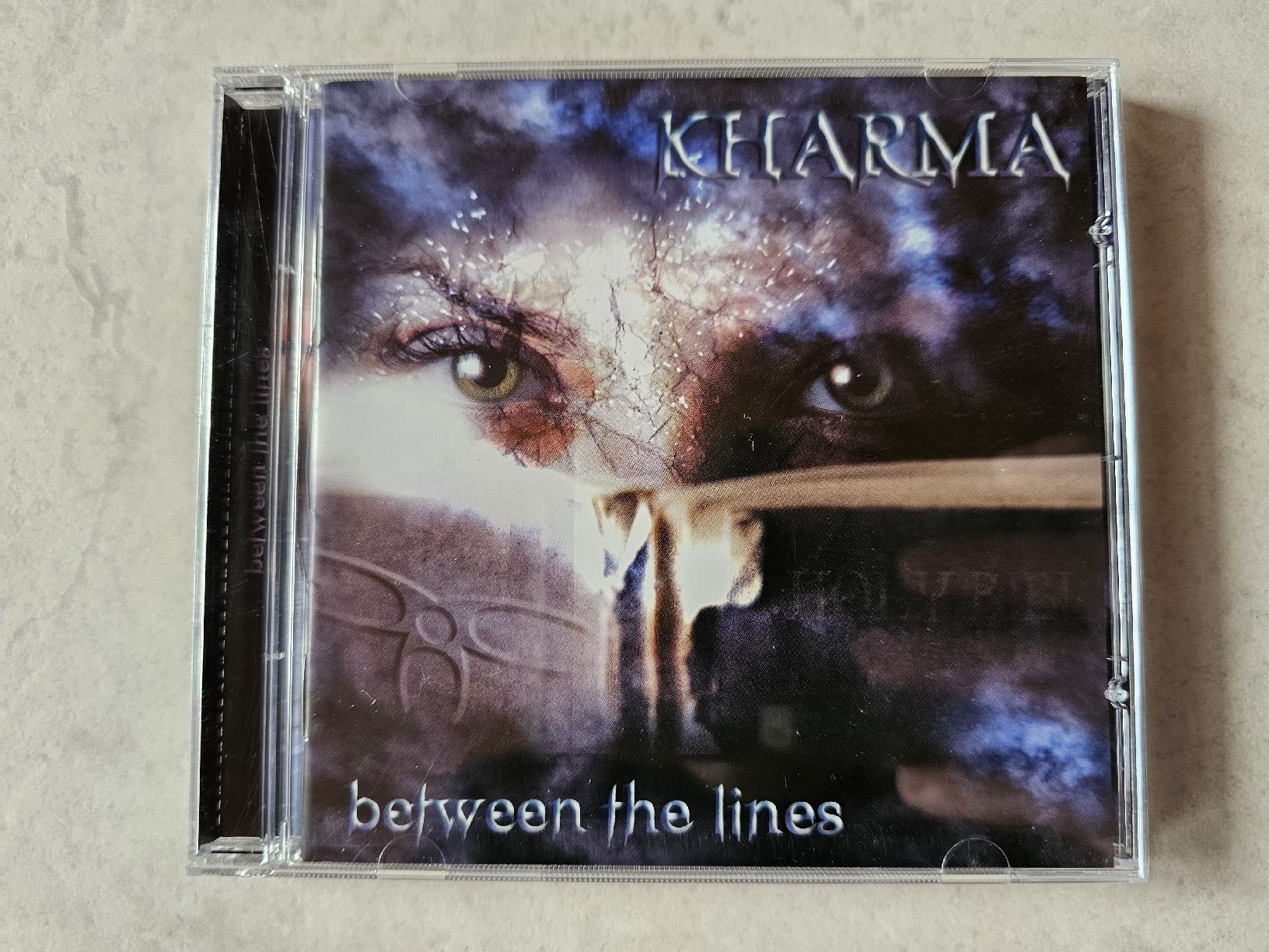 CDs: Kharma  -  Between The Lines – Gebraucht aus Schneisingen von backstore24