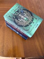 Bücherserie Jade City von Fonda Lee Konvolut guter Zustand
