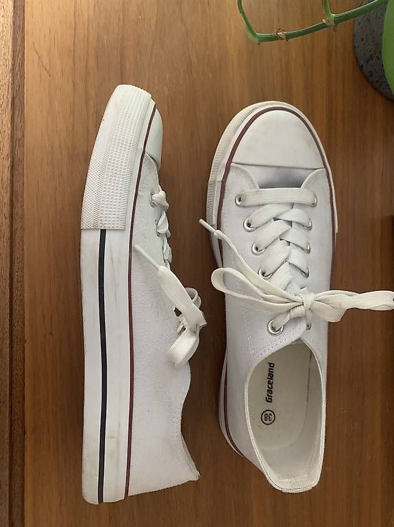Scarpe da donna: Turnschuhe, Gr. 38.-  – Usato da Brugg AG venduto da ger_8sbj 1