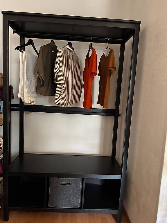Schränke: Armoire à habits ouverte  – Gebraucht aus Nyon von and_hfg5