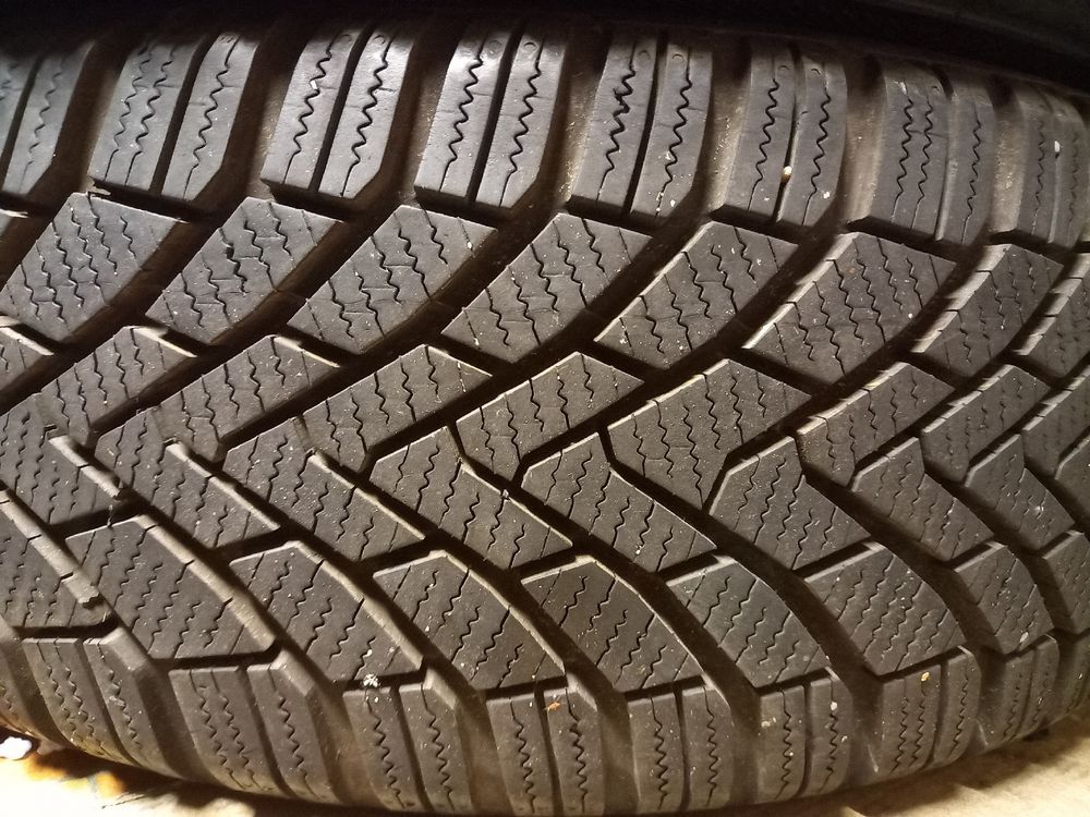205/55R16 Continental Winterpneu | Kaufen auf Ricardo
