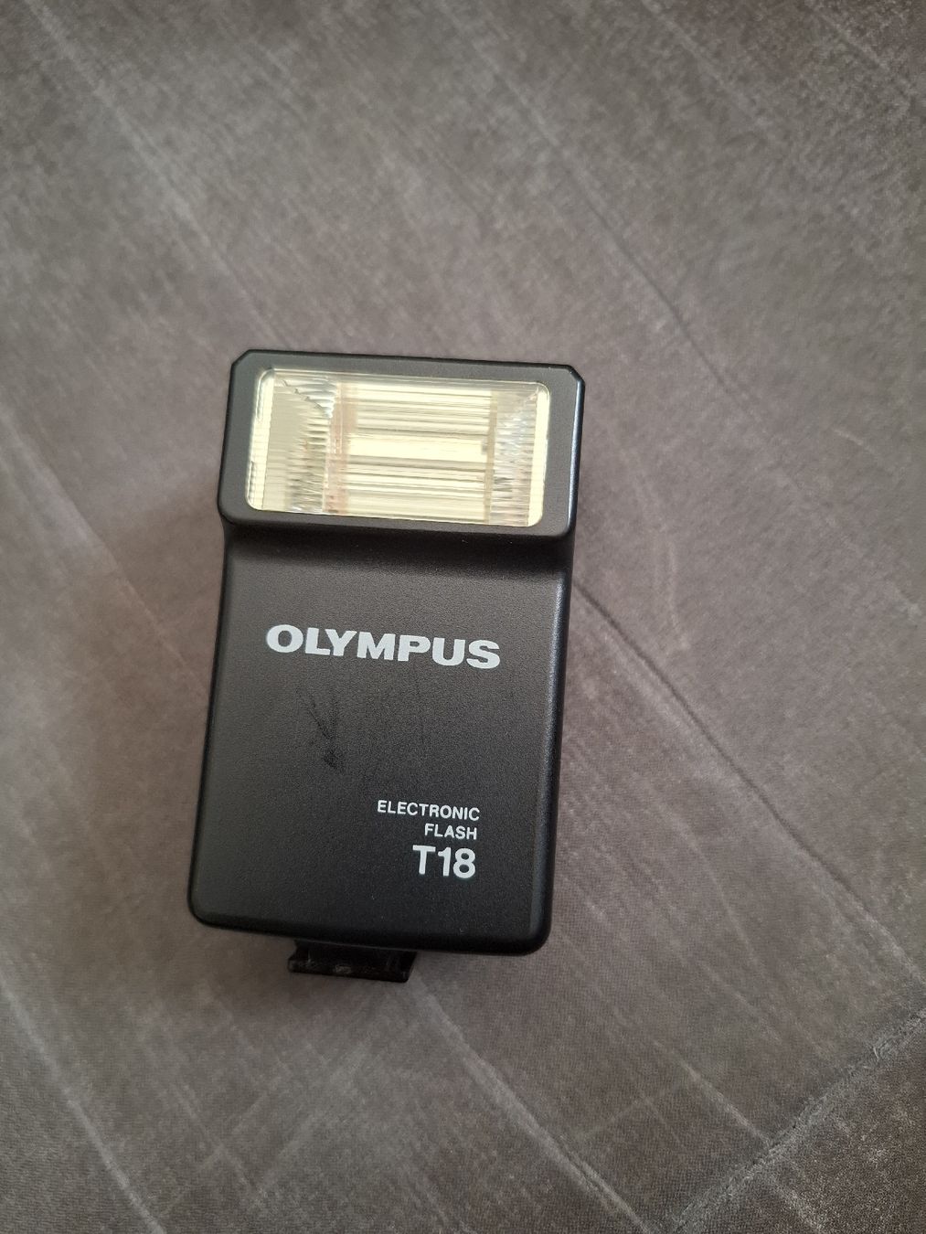 Olympus Fotocamera: Kameraset: Olympus OM101 + 2 Objektive – Usato da Mels venduto da SchilterLT1 3