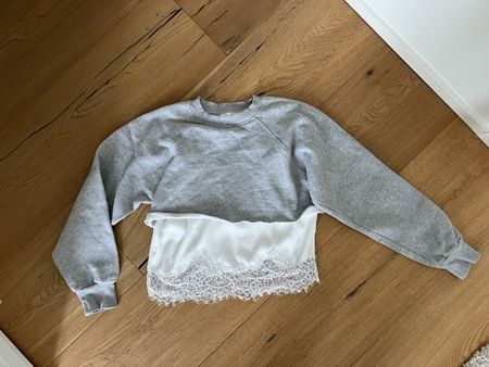 Grauer Sweater mit Spitze Gr. S – Zara