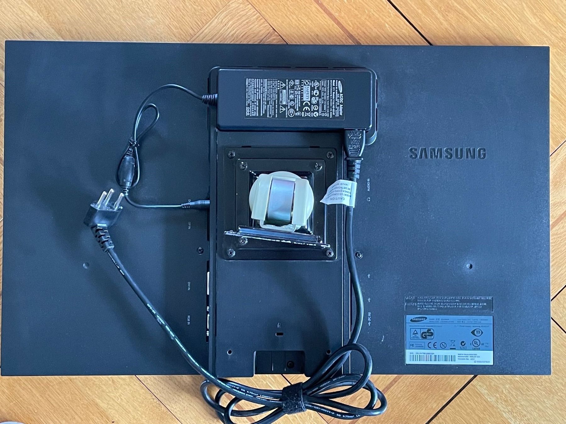 Samsung Ecrans: Bildschirm Monitor Samsung – D'occasion à Genève par Buens4 4