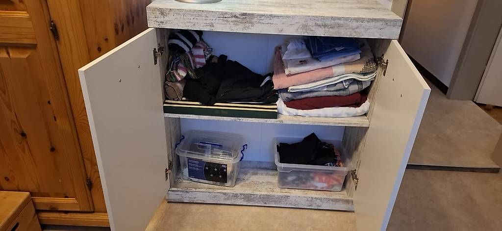 Kommoden: Sideboard zu verkaufen  – Gebraucht aus Freienbach von Huckitacki 1