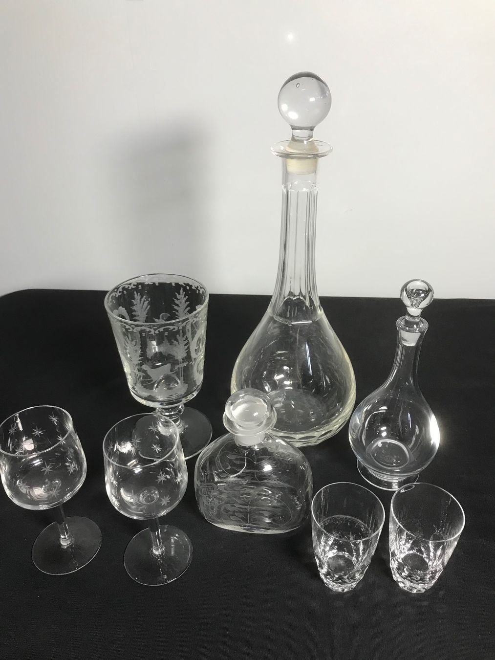 Caraffe: 3 antike Karaffen und 5 Gläser – Usato da Winterthur venduto da efant12 4
