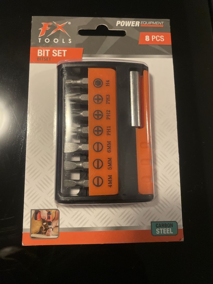 Tous les outils: FX Tools Bit Set 8 Teile Carbon Steel NEU – Neuf avec emballage d'origine à Biel/Bienne par Bolagol9