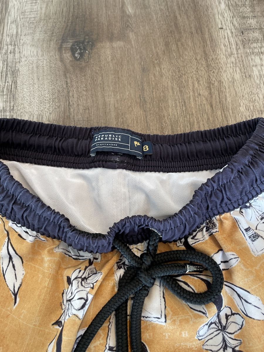 Badehosen: Short de bain Republic & Co, taille 8, été – Gebraucht aus Yverdon-les-Bains von mar_hg5t 4