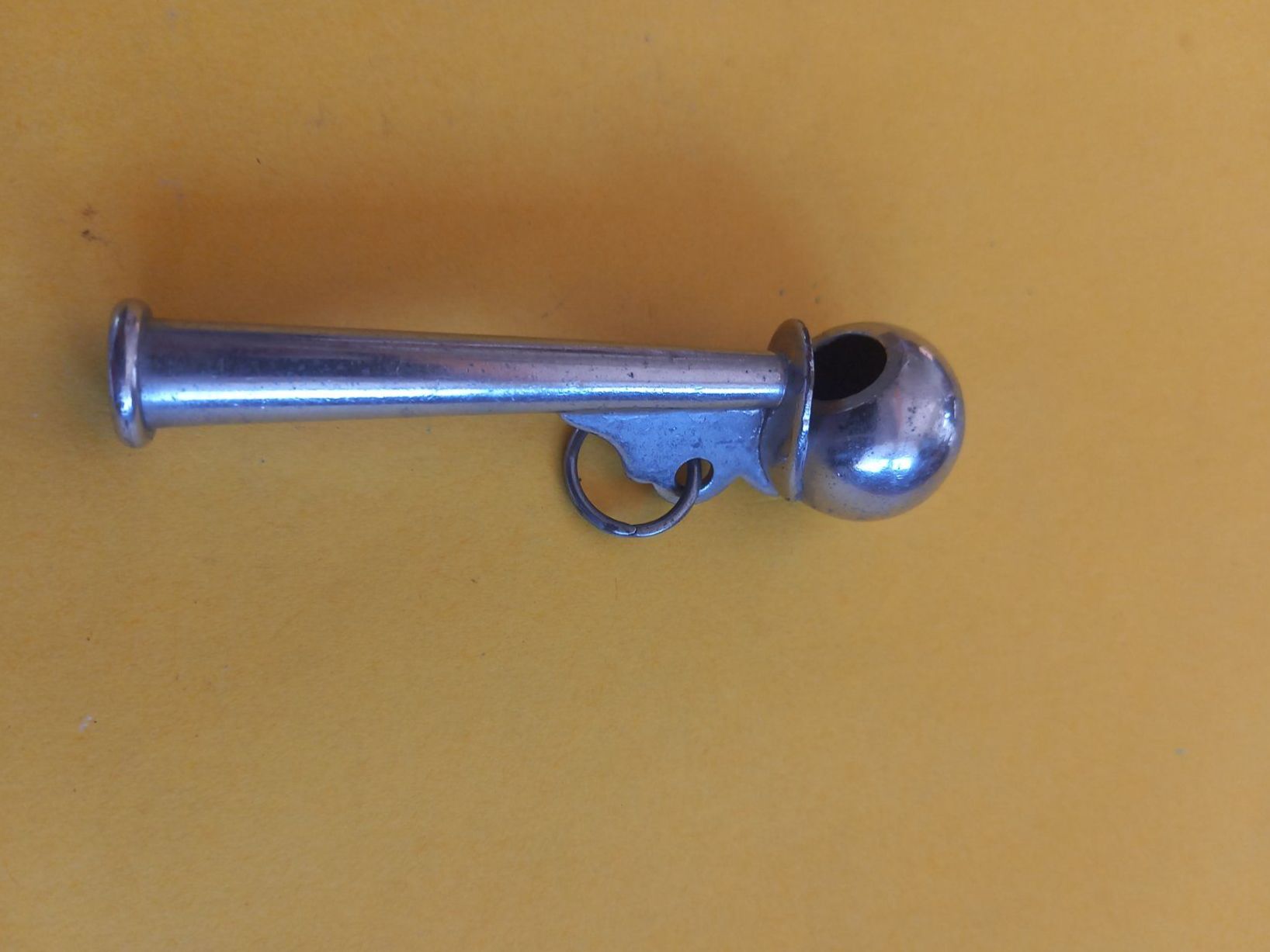 Musikinstrumente: Sifflet ancien style de chef de train – Gebraucht aus Rossens FR von Souris1 1