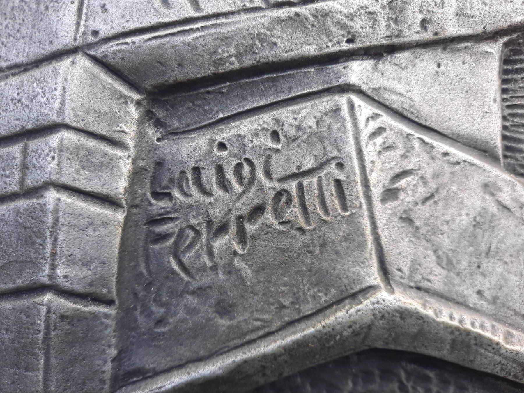 Piatti di portata: Luigi Ferretti Kunst, Relief, signiert – Usato da Weinfelden venduto da JoeBaer 7