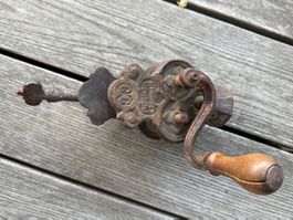 Bohnenschneider vintage antik Deko