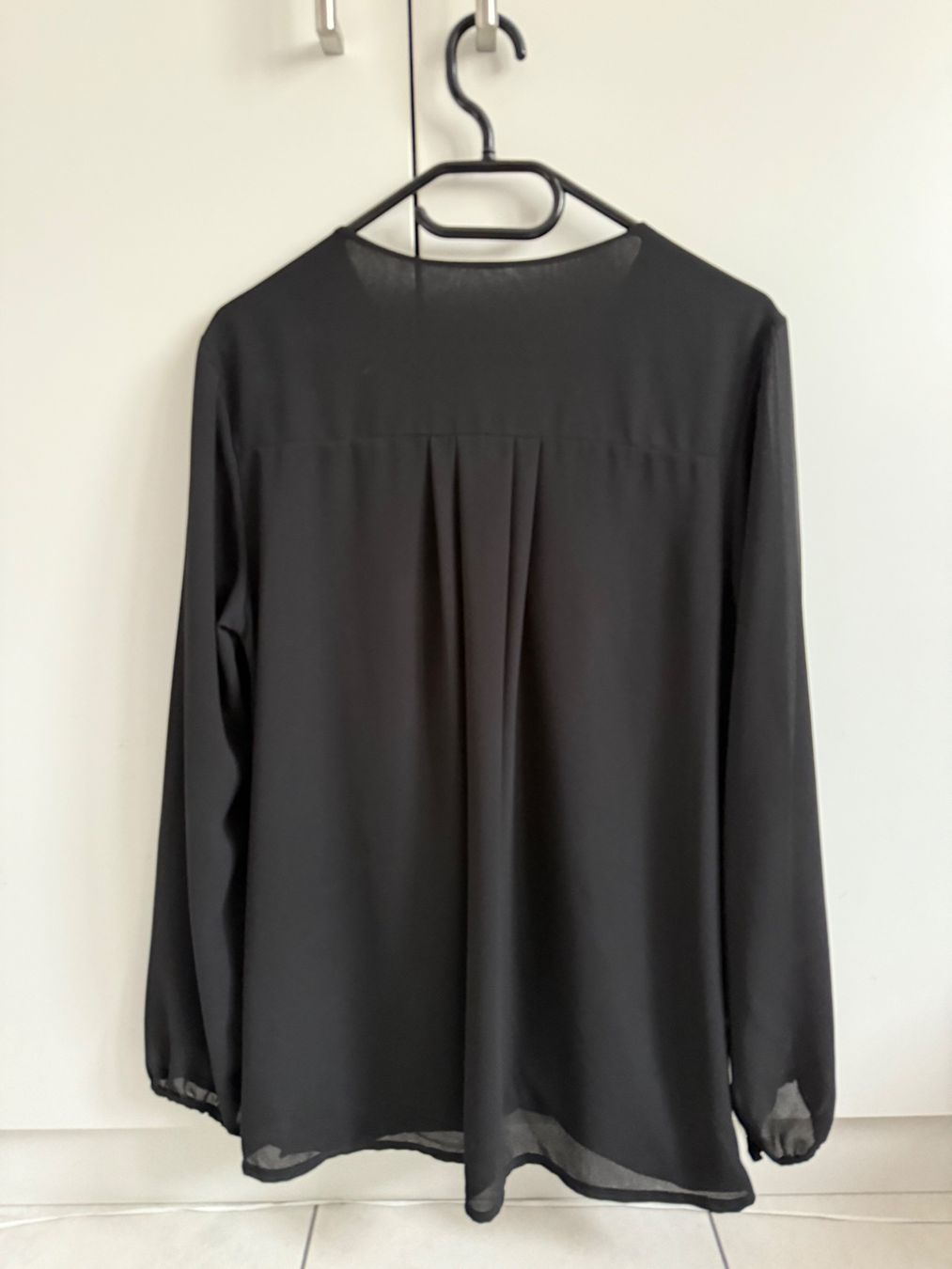 Blusen: Bluse in Wickeloptik - Schwarz - Grösse ca. 36 – Gebraucht aus Eschenbach SG von Sums 1