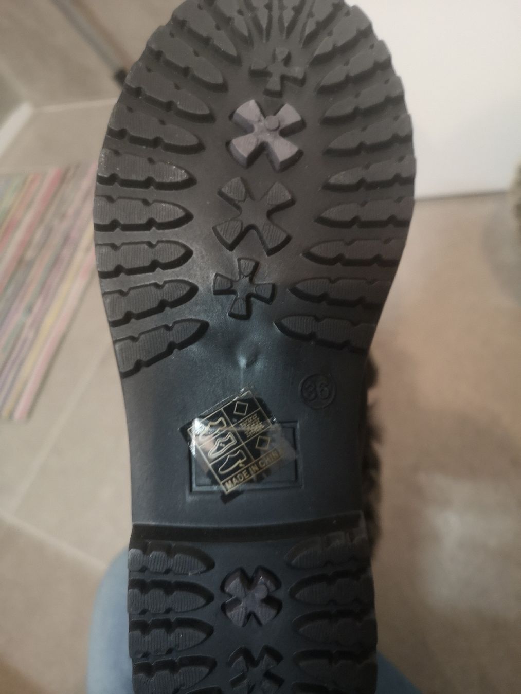 Scarpe da donna: NEU Winterstiefel Gr. 36 – Nuovo e nell'imballaggio originale da Lostallo venduto da cha_lx5j 3