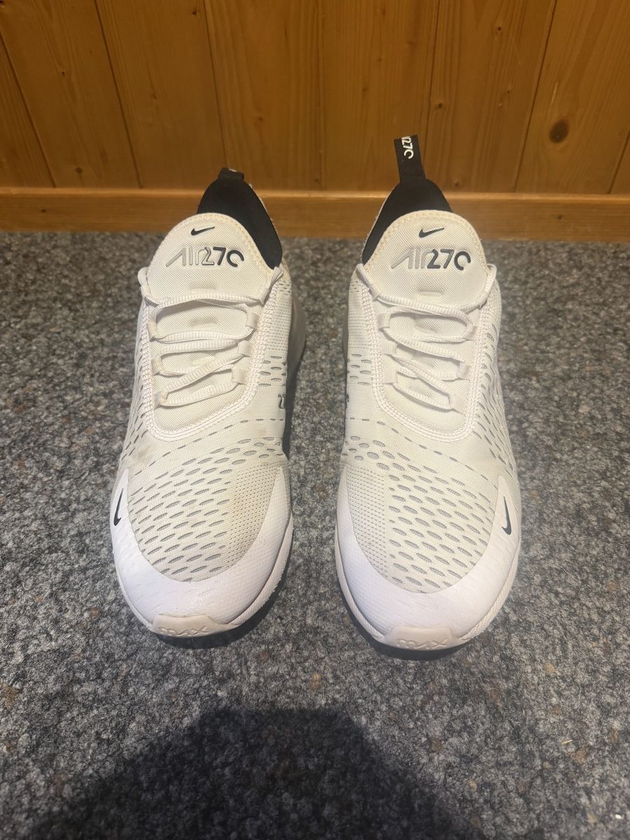 Nike Chaussures hommes: NIKE AIR MAX 270 SNEAKER – D'occasion à Vilters par sele08_ale08 1