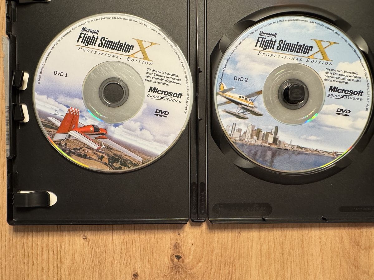 Microsoft Spiele: Microsoft Flight Simulator X Professional Edition PC – Gebraucht aus Biberist von etesummer 3