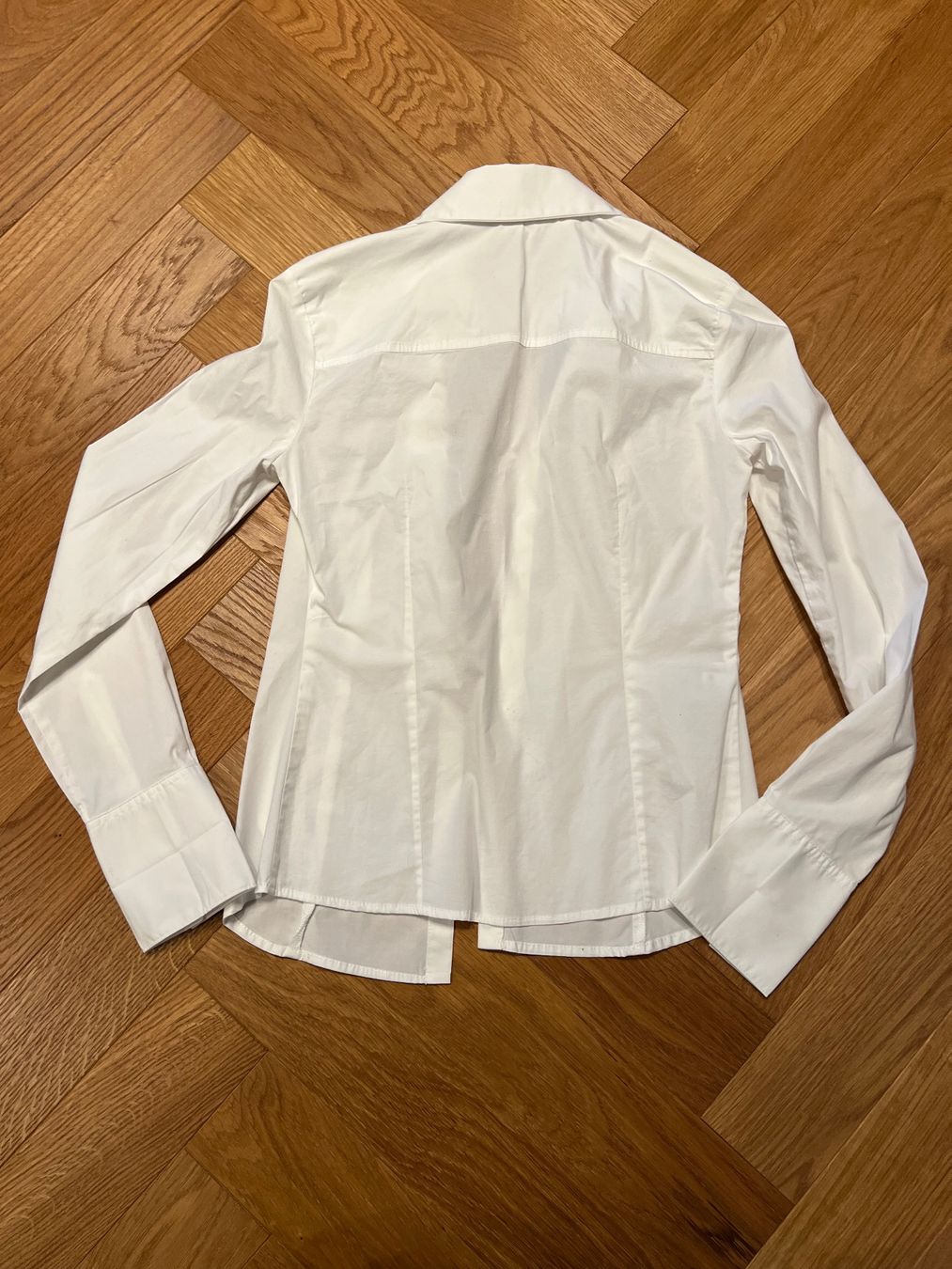 Mango Camicette: Weisse Bluse von Mango, Grösse XS – Usato da Uetikon am See venduto da phi_hn2k 1