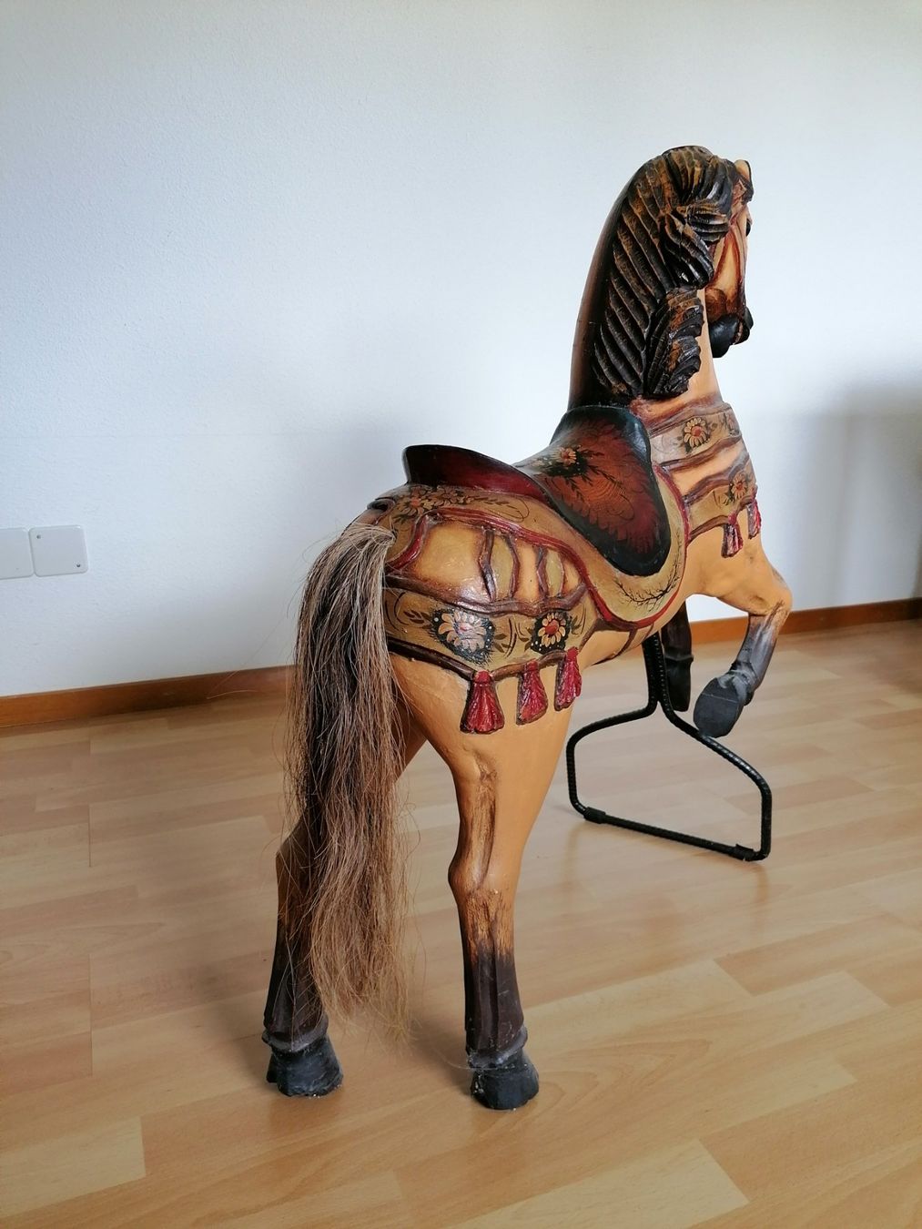 Statuette: Karussellpferd – Usato da Uster venduto da two4seven 3